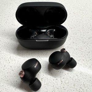 Sony WF-1000XM4 Wireless Noise-Cancelling Headphones